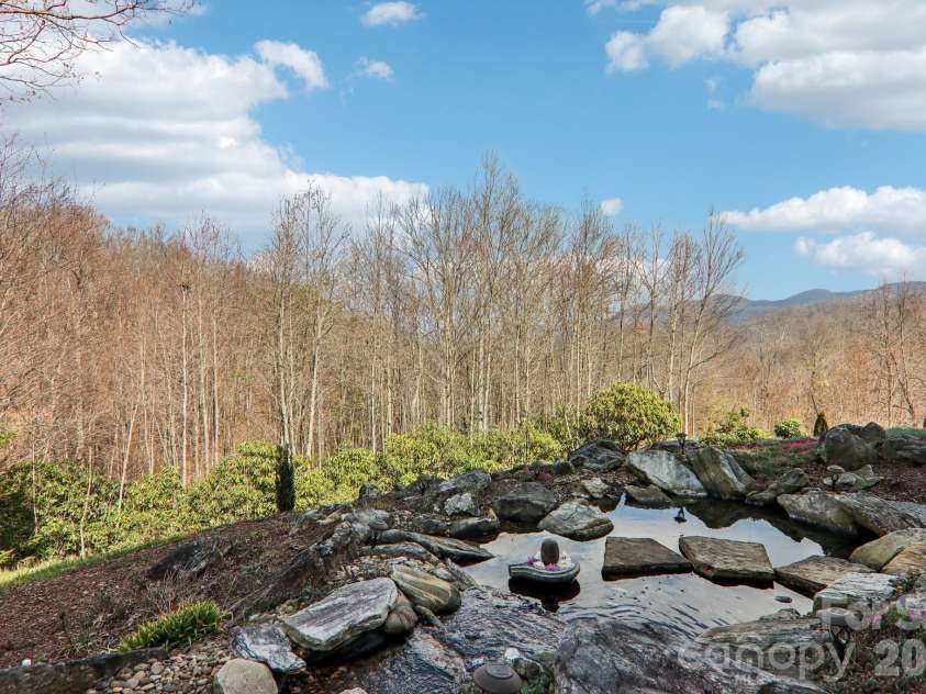 14 Chandra Lane, Clyde, NC 28721.  MLS# CAR4365722, YatesRealty ID 12364. 
