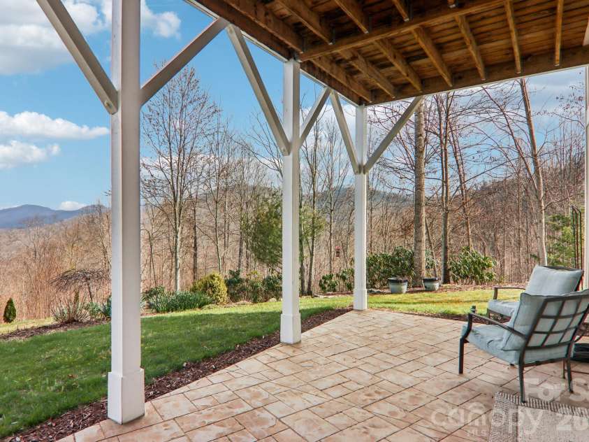 14 Chandra Lane, Clyde, NC 28721.  MLS# CAR4365722, YatesRealty ID 12364. 