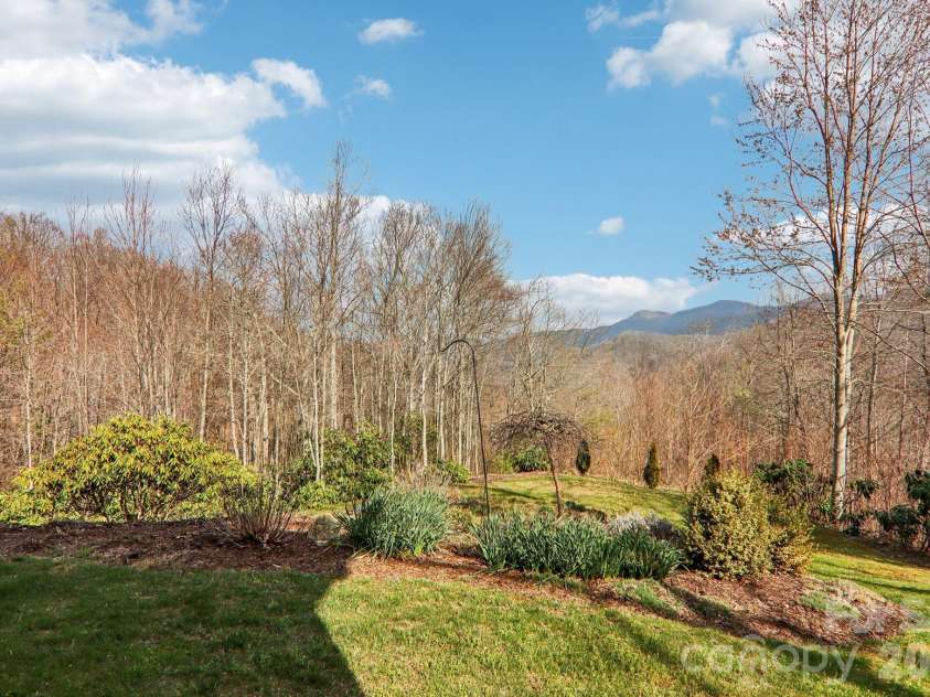 14 Chandra Lane, Clyde, NC 28721.  MLS# CAR4365722, YatesRealty ID 12364. 