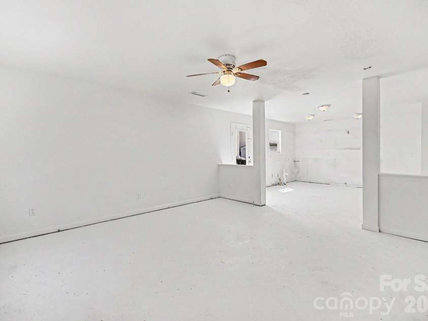 822 Sinclair Drive, Monroe, NC 28112.  MLS# CAR4354234, YatesRealty ID 12365. 