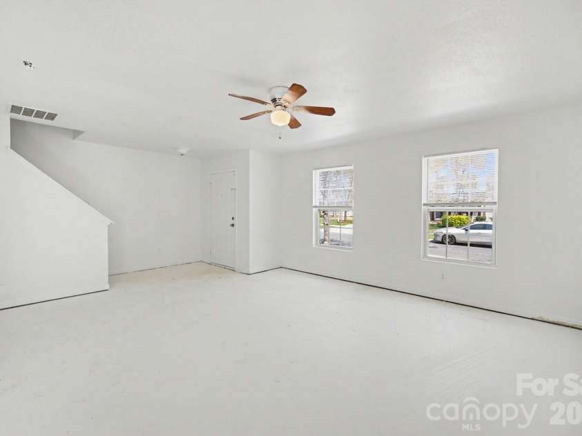 822 Sinclair Drive, Monroe, NC 28112.  MLS# CAR4354234, YatesRealty ID 12365. 