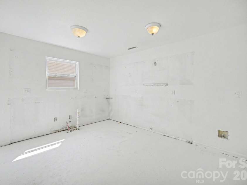 822 Sinclair Drive, Monroe, NC 28112.  MLS# CAR4354234, YatesRealty ID 12365. 