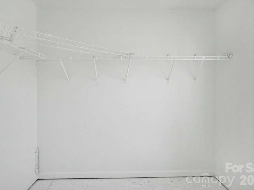 822 Sinclair Drive, Monroe, NC 28112.  MLS# CAR4354234, YatesRealty ID 12365. 