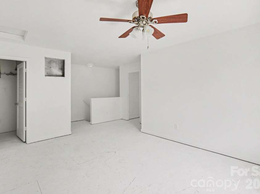 822 Sinclair Drive, Monroe, NC 28112.  MLS# CAR4354234, YatesRealty ID 12365. 