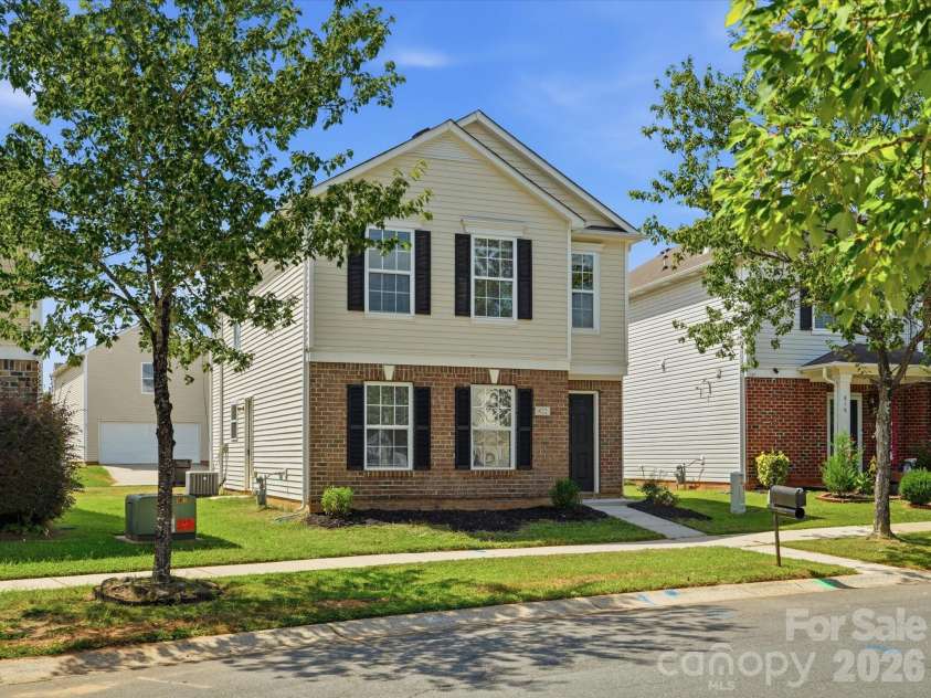 822 Sinclair Drive, Monroe, NC 28112.  MLS# CAR4425646, YatesRealty ID 12365. 
