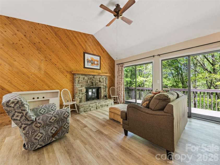 662 Locust Drive, Maggie Valley, NC 28751.  MLS# CAR4366981, YatesRealty ID 12366. 
