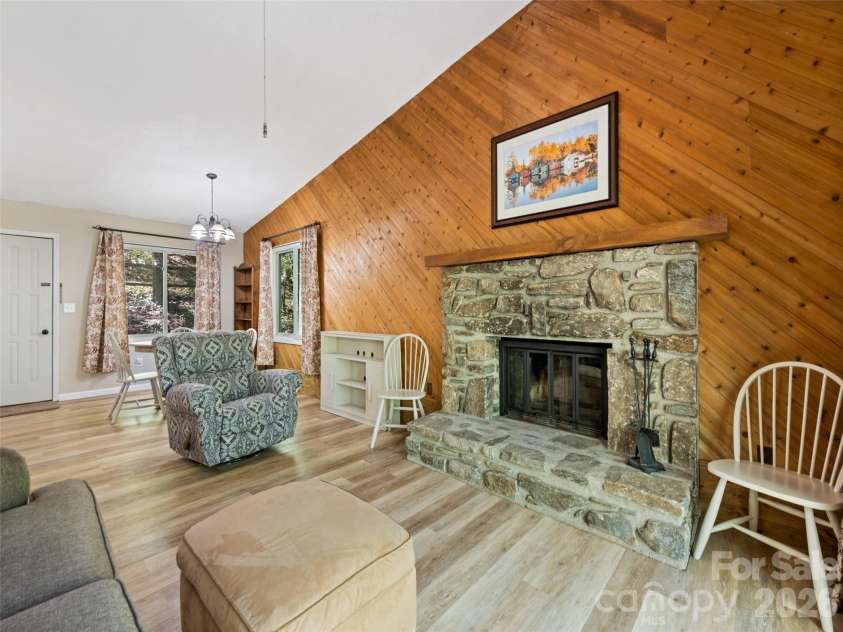 662 Locust Drive, Maggie Valley, NC 28751.  MLS# CAR4366981, YatesRealty ID 12366. 