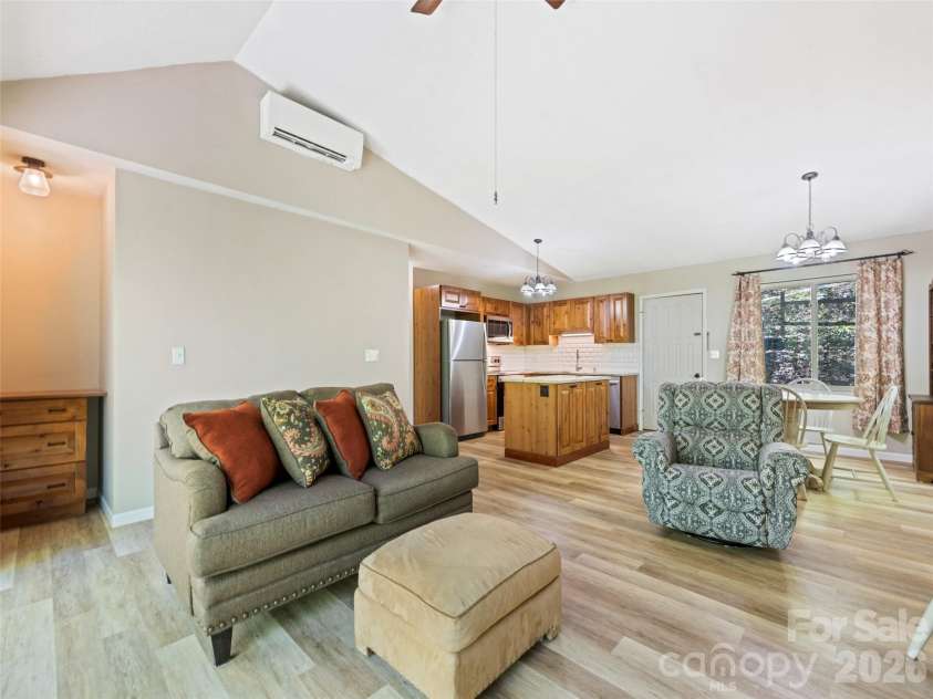 662 Locust Drive, Maggie Valley, NC 28751.  MLS# CAR4366981, YatesRealty ID 12366. 