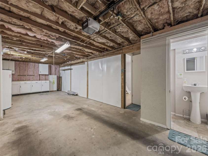 662 Locust Drive, Maggie Valley, NC 28751.  MLS# CAR4366981, YatesRealty ID 12366. 