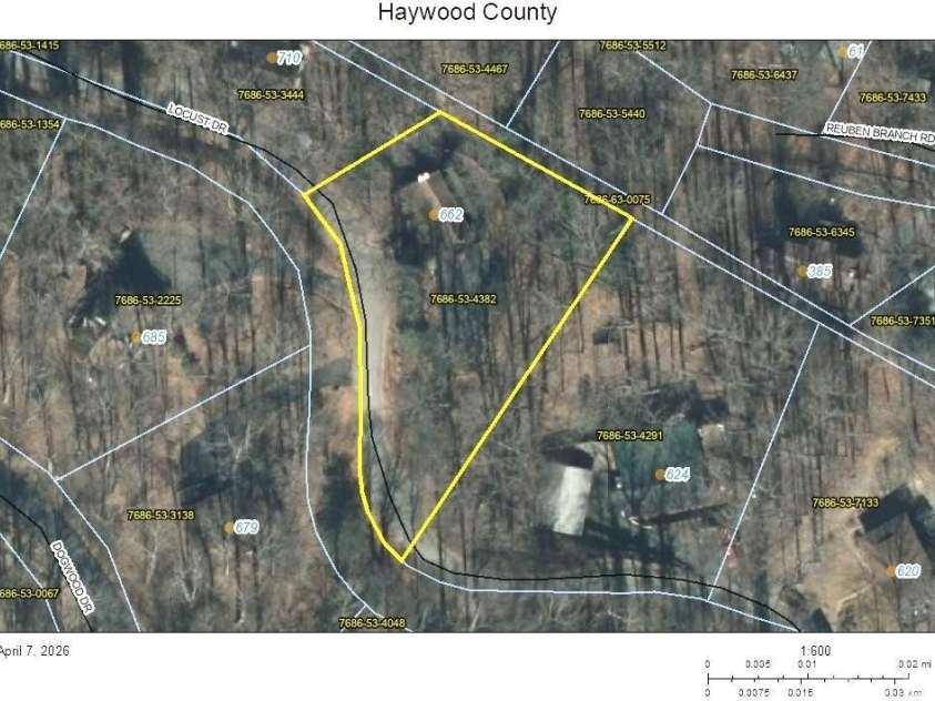 662 Locust Drive, Maggie Valley, NC 28751.  MLS# CAR4366981, YatesRealty ID 12366. 
