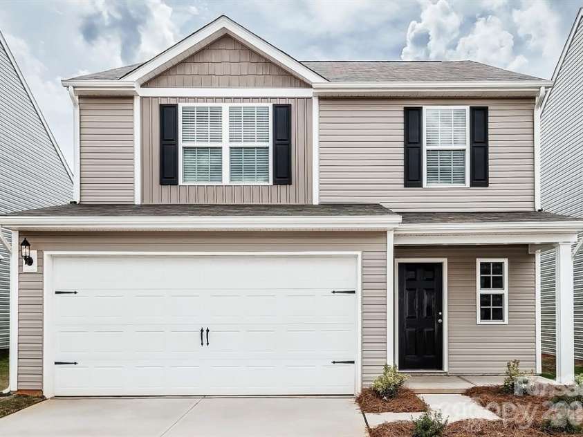 1216 Nia Road, Charlotte, NC 28215.  MLS# CAR4387112, YatesRealty ID 12367. 