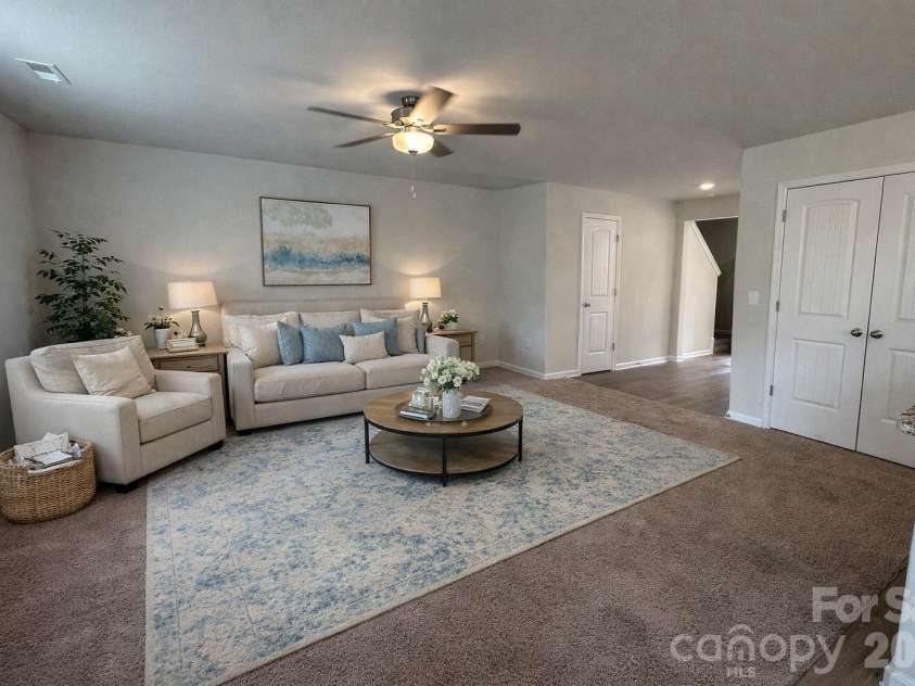 1216 Nia Road, Charlotte, NC 28215.  MLS# CAR4387112, YatesRealty ID 12367. 