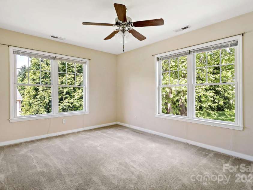 8 Cherry Laurel Lane, Swannanoa, NC 28778.  MLS# CAR4254009, YatesRealty ID 12369. Bedroom
