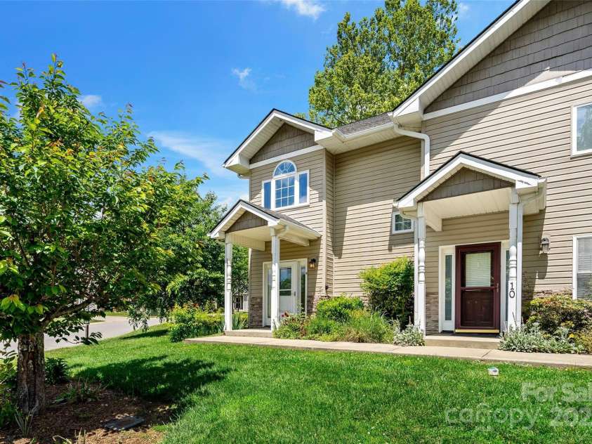 8 Cherry Laurel Lane, Swannanoa, NC 28778.  MLS# CAR4254009, YatesRealty ID 12369. Front door area