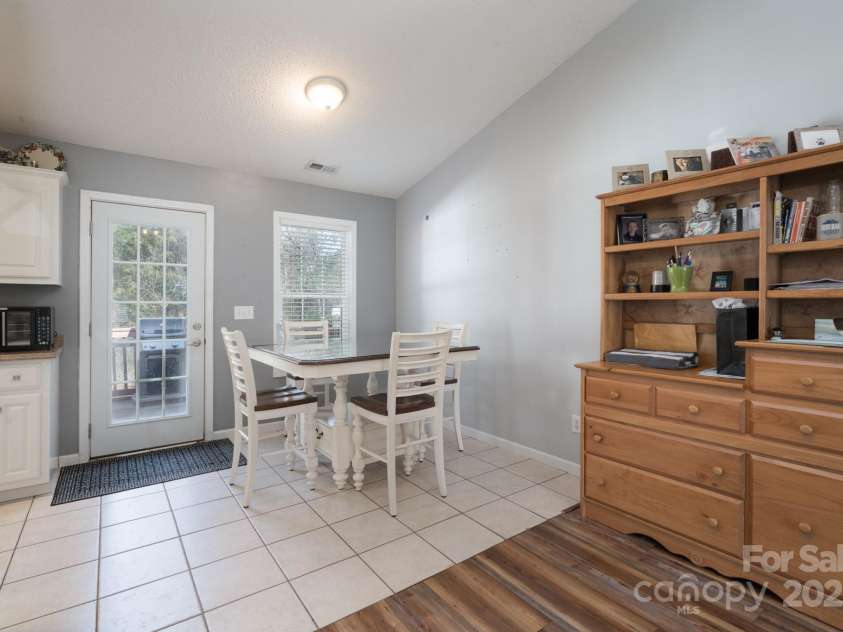 142 Westerwood Drive, Rock Hill, SC 29732.  MLS# CAR4226593, YatesRealty ID 1237. 