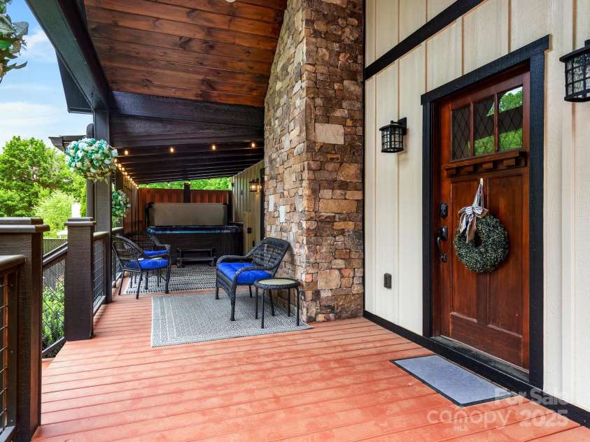 3 Martin Valley Road, Swannanoa, NC 28778.  MLS# CAR4253050, YatesRealty ID 12372. 