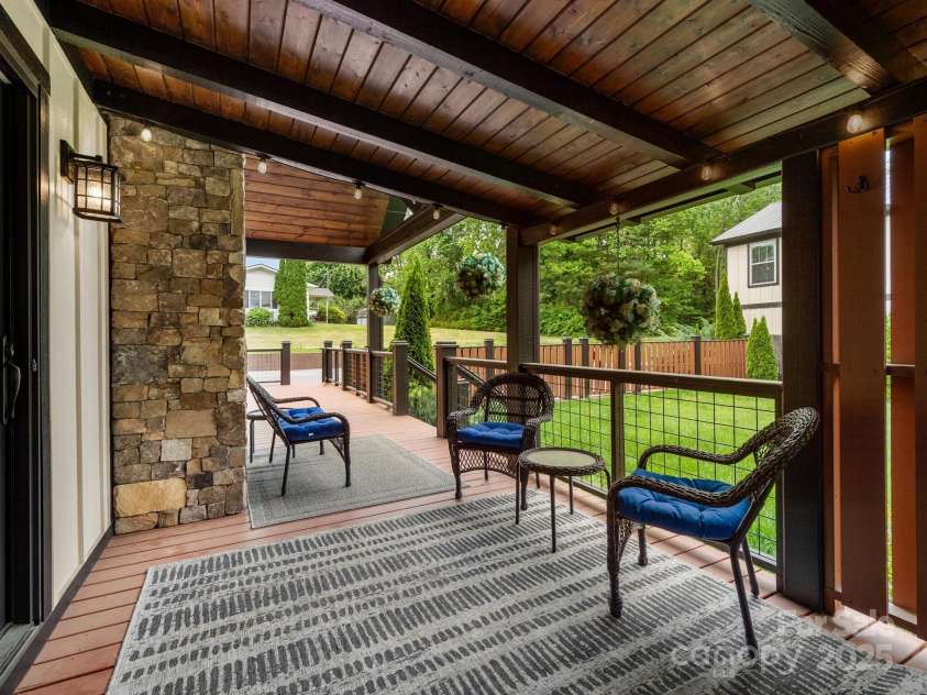 3 Martin Valley Road, Swannanoa, NC 28778.  MLS# CAR4253050, YatesRealty ID 12372. 