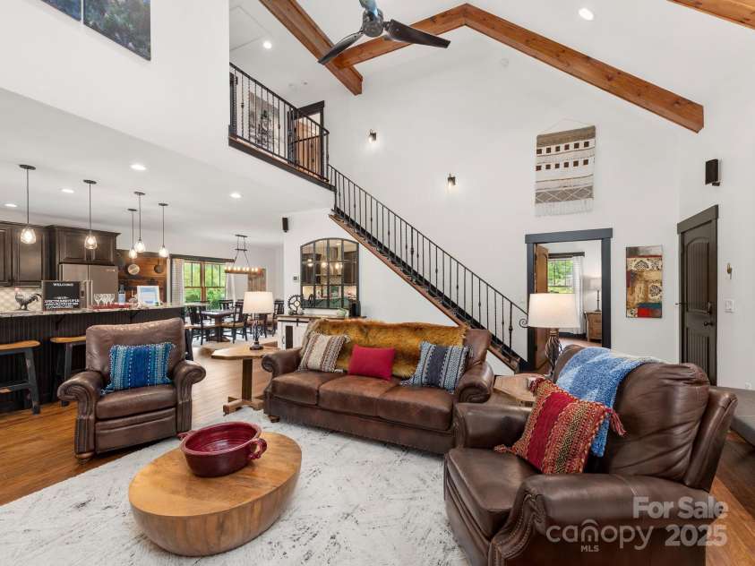 3 Martin Valley Road, Swannanoa, NC 28778.  MLS# CAR4253050, YatesRealty ID 12372. 