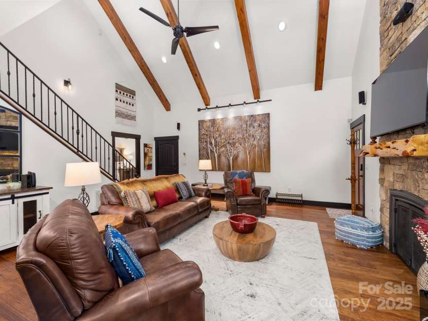 3 Martin Valley Road, Swannanoa, NC 28778.  MLS# CAR4253050, YatesRealty ID 12372. 