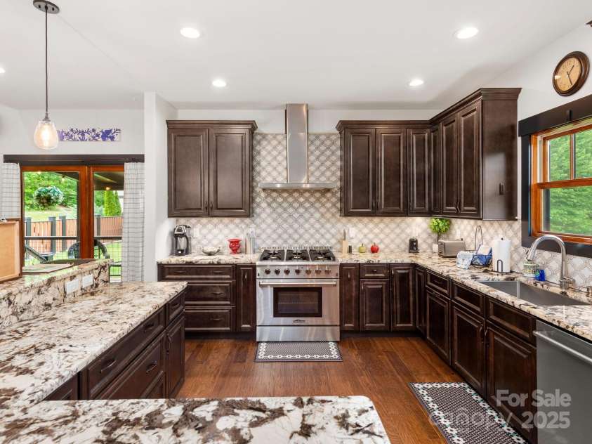 3 Martin Valley Road, Swannanoa, NC 28778.  MLS# CAR4253050, YatesRealty ID 12372. 