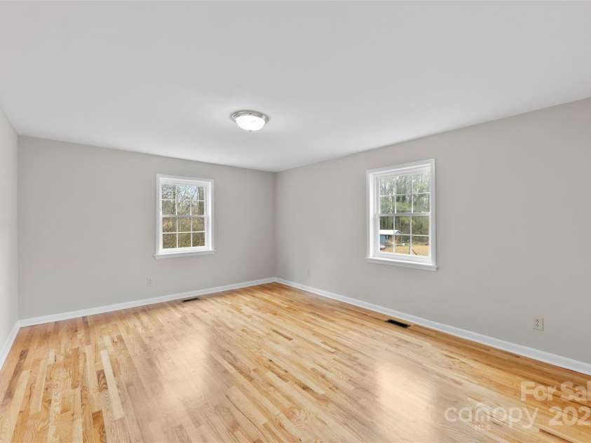 746 Vale Street, Shelby, NC 28150.  MLS# CAR4327305, YatesRealty ID 12374. 