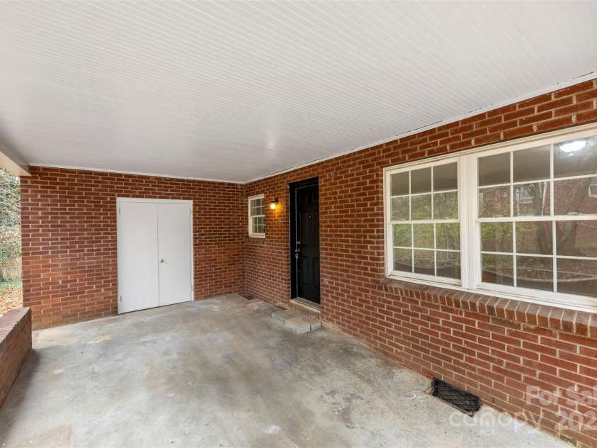 746 Vale Street, Shelby, NC 28150.  MLS# CAR4327305, YatesRealty ID 12374. 