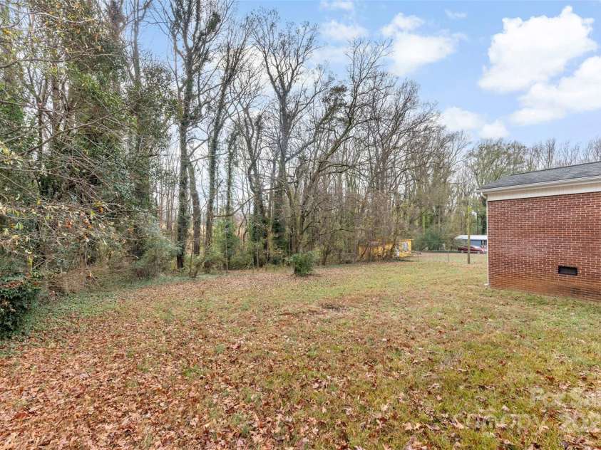 746 Vale Street, Shelby, NC 28150.  MLS# CAR4327305, YatesRealty ID 12374. 