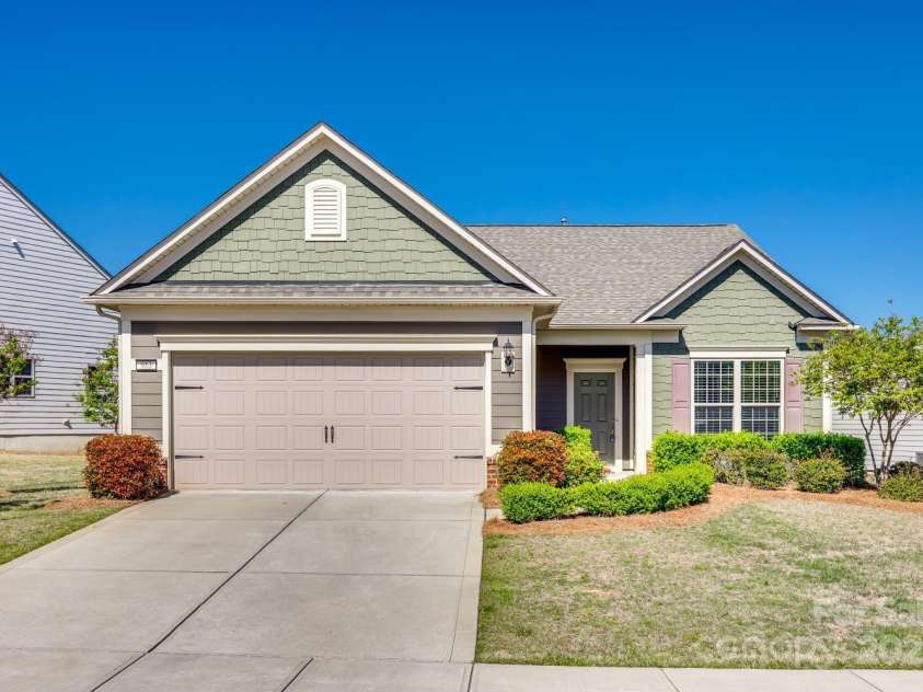 953 Kirby Drive, Fort Mill, SC 29715.  MLS# CAR4246239, YatesRealty ID 12374. 