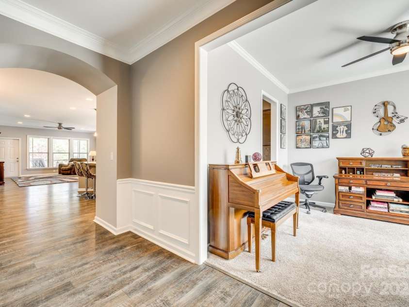 953 Kirby Drive, Fort Mill, SC 29715.  MLS# CAR4246239, YatesRealty ID 12374. 