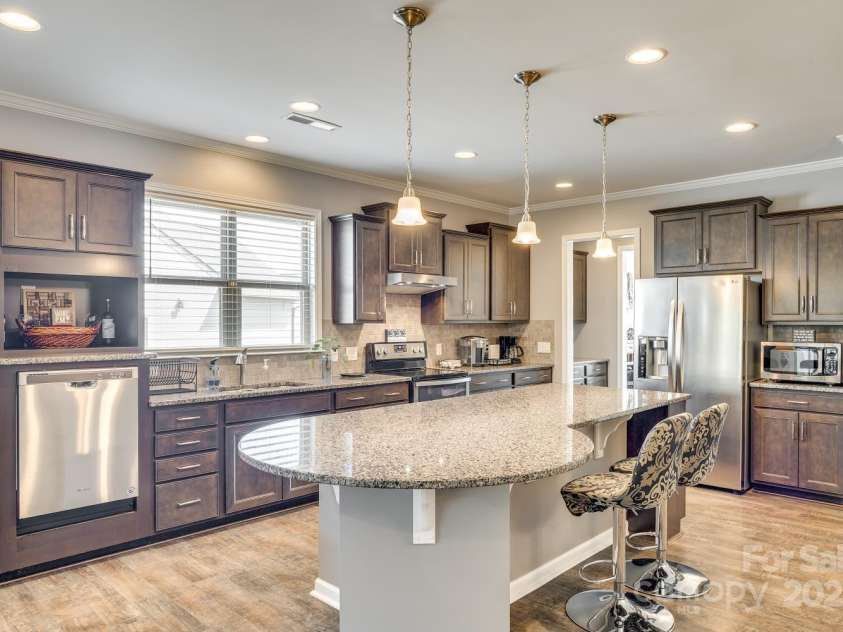 953 Kirby Drive, Fort Mill, SC 29715.  MLS# CAR4246239, YatesRealty ID 12374. 