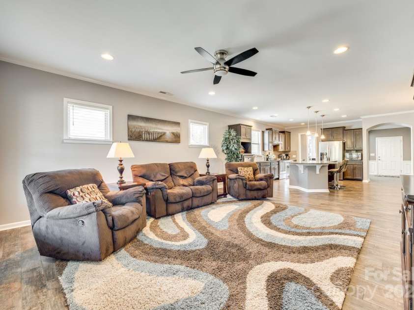 953 Kirby Drive, Fort Mill, SC 29715.  MLS# CAR4246239, YatesRealty ID 12374. 