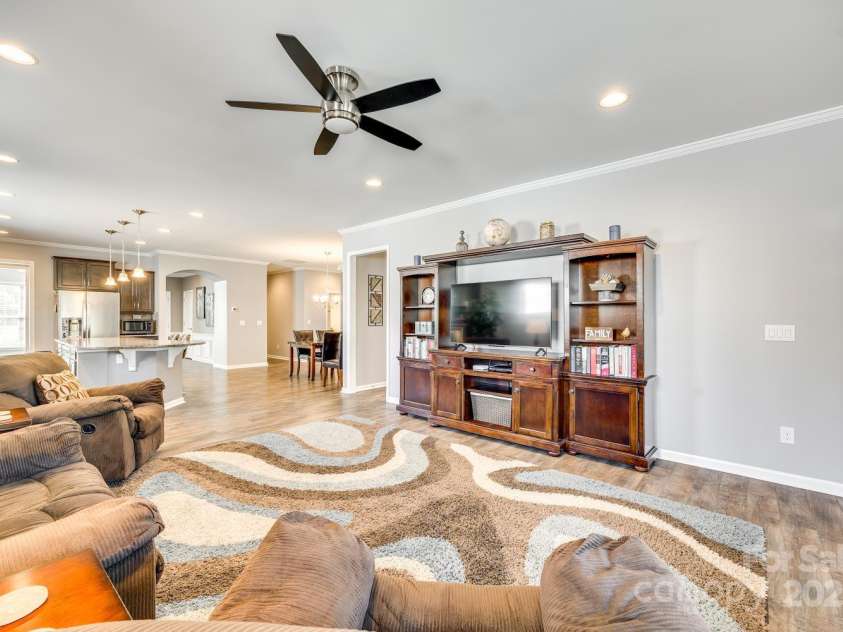 953 Kirby Drive, Fort Mill, SC 29715.  MLS# CAR4246239, YatesRealty ID 12374. 
