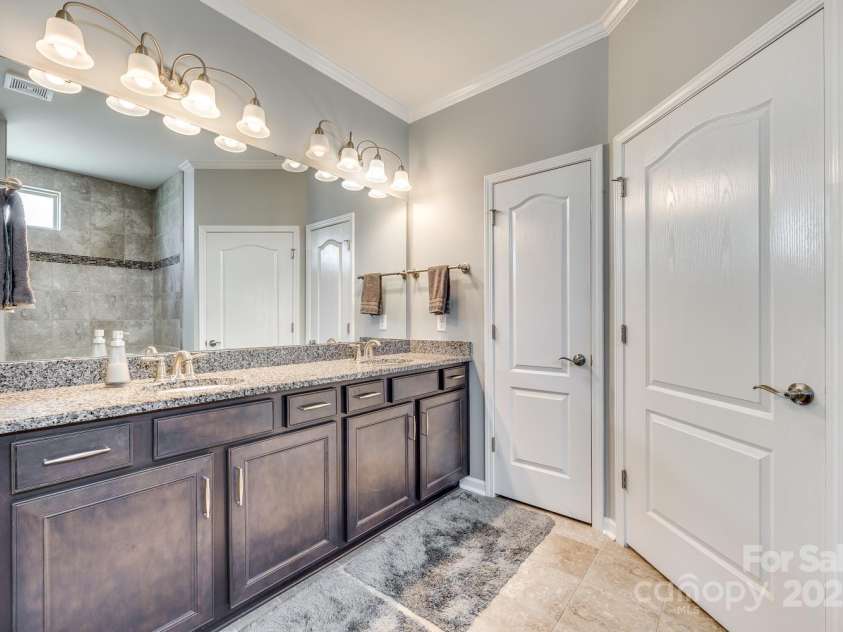 953 Kirby Drive, Fort Mill, SC 29715.  MLS# CAR4246239, YatesRealty ID 12374. 