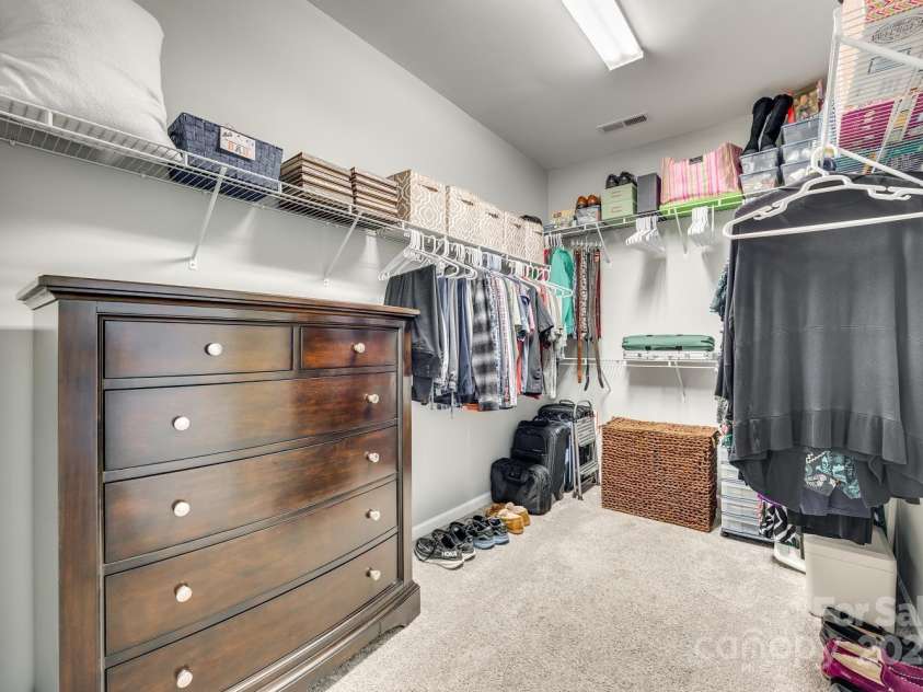 953 Kirby Drive, Fort Mill, SC 29715.  MLS# CAR4246239, YatesRealty ID 12374. 