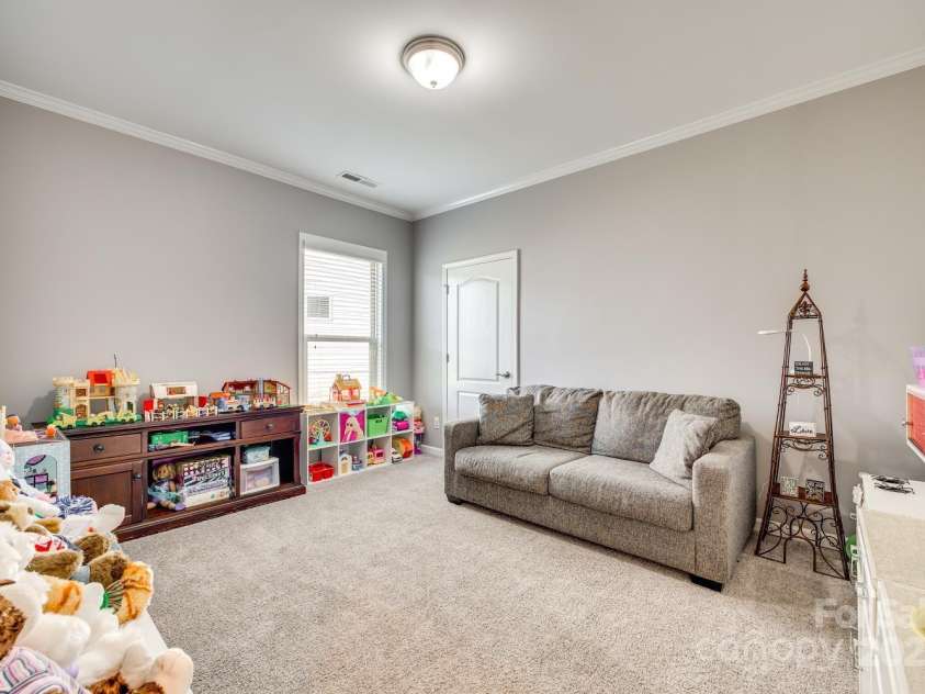 953 Kirby Drive, Fort Mill, SC 29715.  MLS# CAR4246239, YatesRealty ID 12374. 