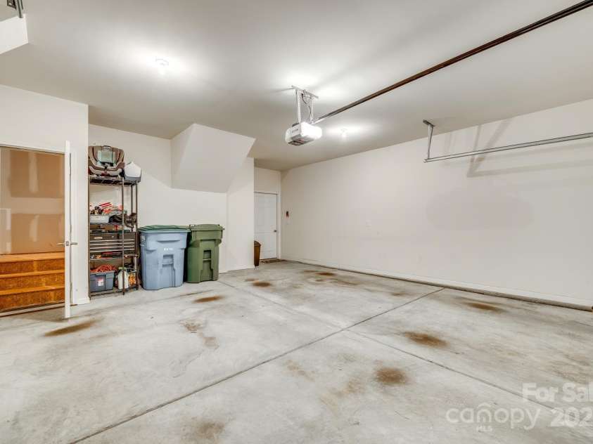 953 Kirby Drive, Fort Mill, SC 29715.  MLS# CAR4246239, YatesRealty ID 12374. 