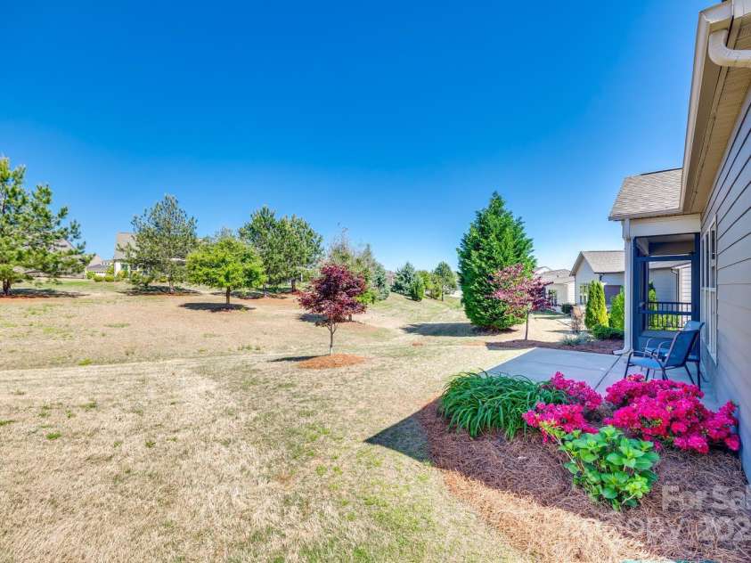 953 Kirby Drive, Fort Mill, SC 29715.  MLS# CAR4246239, YatesRealty ID 12374. 