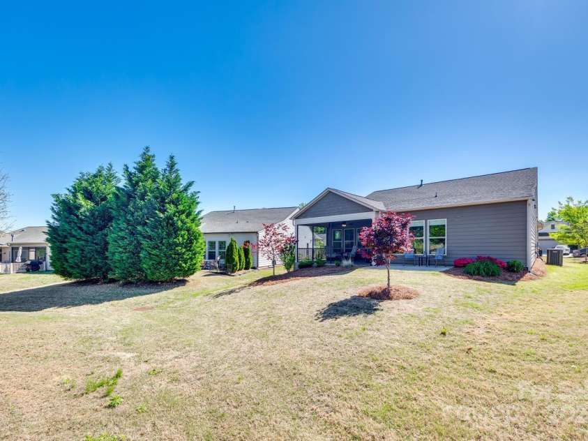 953 Kirby Drive, Fort Mill, SC 29715.  MLS# CAR4246239, YatesRealty ID 12374. 