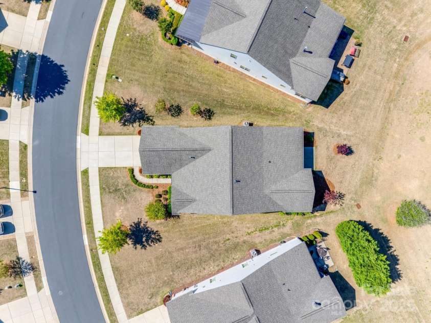 953 Kirby Drive, Fort Mill, SC 29715.  MLS# CAR4246239, YatesRealty ID 12374. 