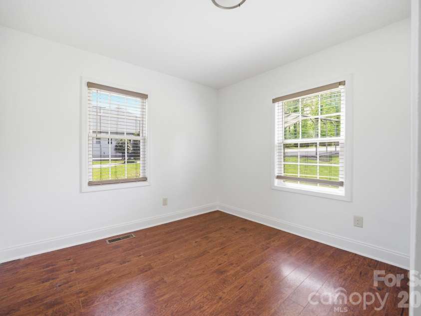 219 Breezewood Drive, Charlotte, NC 28262.  MLS# CAR4346086, YatesRealty ID 12375. Bedroom 3