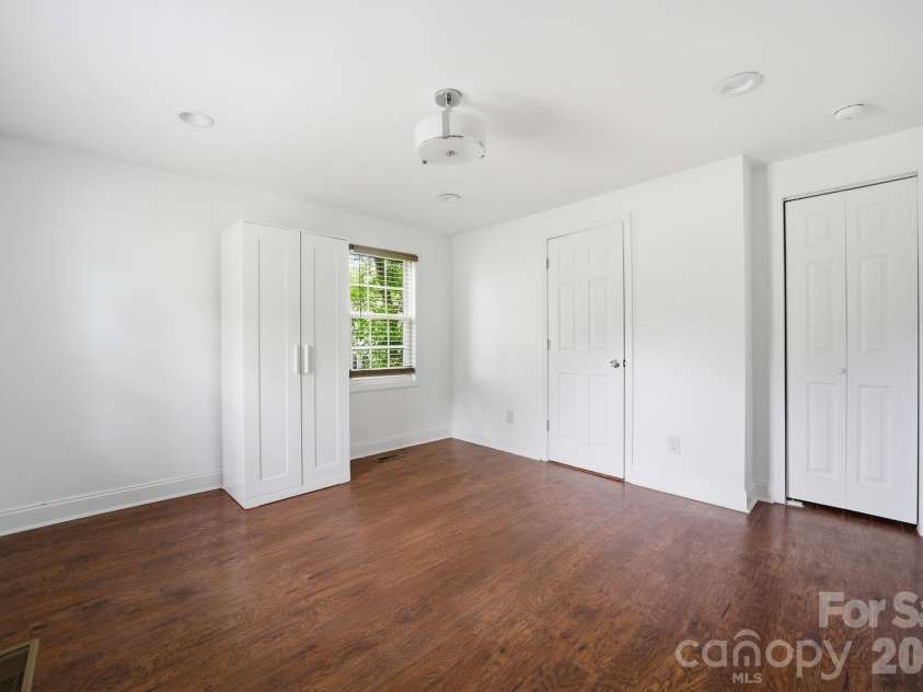 219 Breezewood Drive, Charlotte, NC 28262.  MLS# CAR4346086, YatesRealty ID 12375. Primary Bedroom 