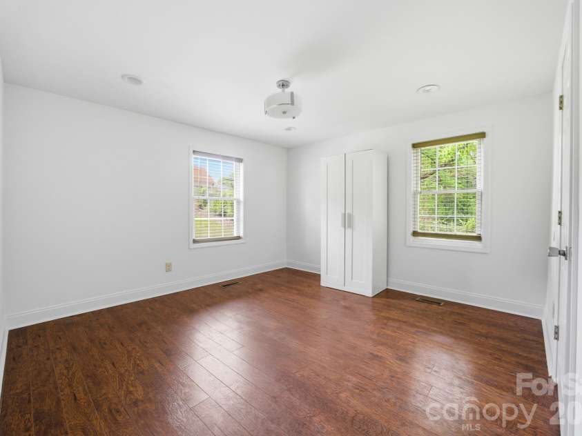 219 Breezewood Drive, Charlotte, NC 28262.  MLS# CAR4346086, YatesRealty ID 12375. Primary Bedroom