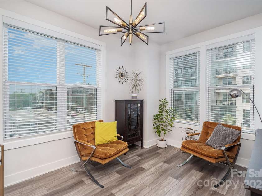 631 Tremont Avenue, Charlotte, NC 28203.  MLS# CAR4241923, YatesRealty ID 12376. 