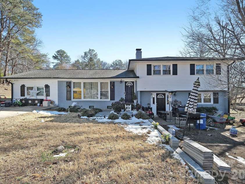 632 Treasure Drive, Concord, NC 28025.  MLS# CAR4341056, YatesRealty ID 12376. 