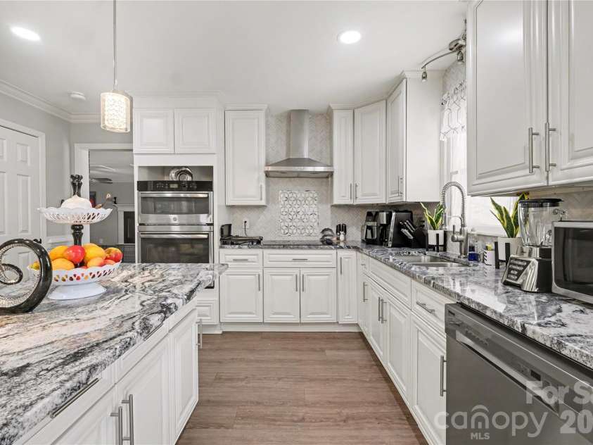 632 Treasure Drive, Concord, NC 28025.  MLS# CAR4341056, YatesRealty ID 12376. 