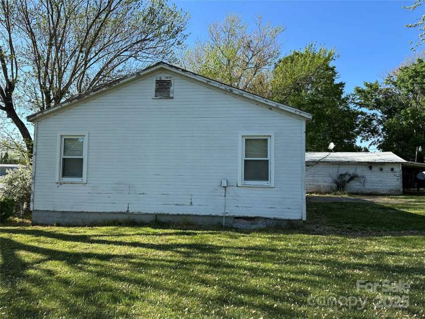 5364 Millersville Road, Taylorsville, NC 28681.  MLS# CAR4248046, YatesRealty ID 12377. 