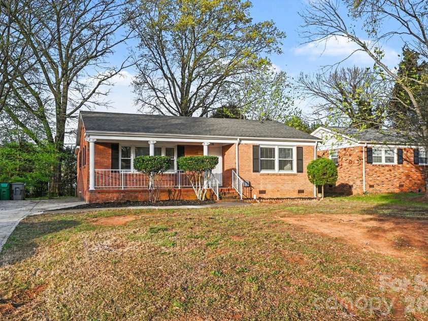4726 Holbrook Drive, Charlotte, NC 28212.  MLS# CAR4358244, YatesRealty ID 12378. 