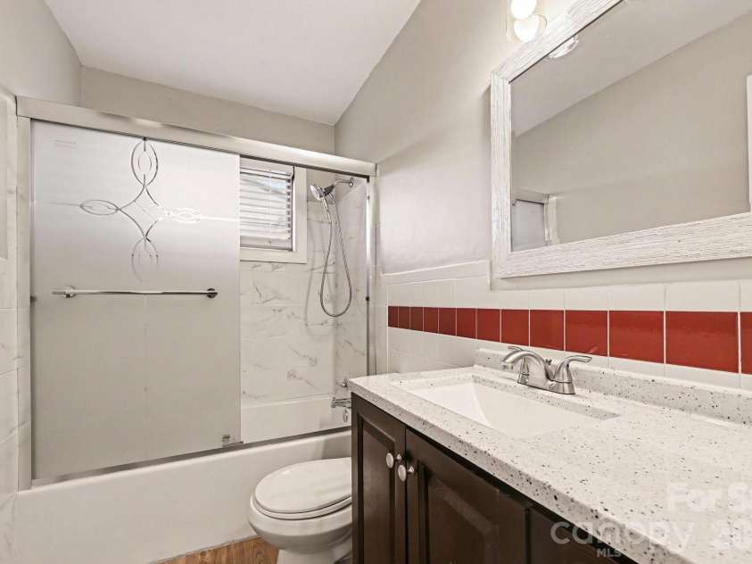 4726 Holbrook Drive, Charlotte, NC 28212.  MLS# CAR4358244, YatesRealty ID 12378. 