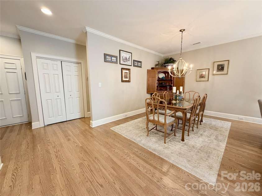 8964 Challis Hill Lane, Charlotte, NC 28226.  MLS# CAR4368580, YatesRealty ID 12379. 
