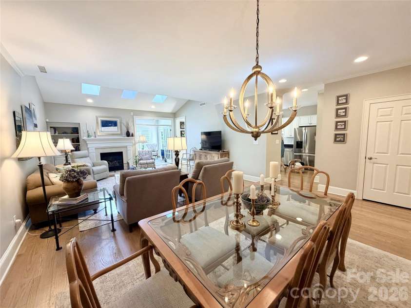 8964 Challis Hill Lane, Charlotte, NC 28226.  MLS# CAR4368580, YatesRealty ID 12379. 